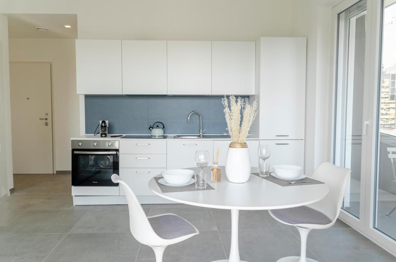 Apartmán Apulialux - Exclusive And Modern City View, Private Parking Bari Exteriér fotografie