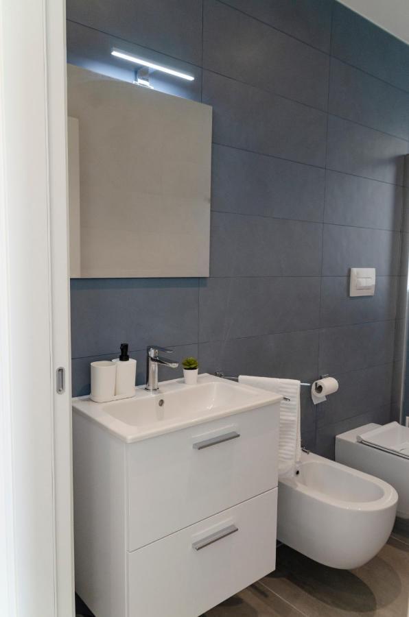 Apartmán Apulialux - Exclusive And Modern City View, Private Parking Bari Exteriér fotografie
